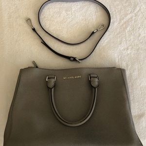 Micheal Kors Saffiano Grey Leather Purse